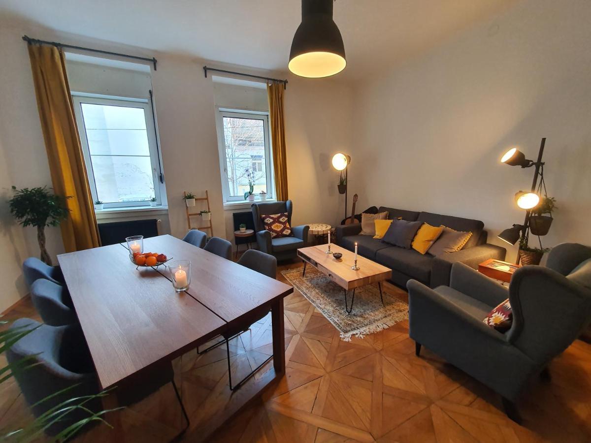 Central Graz Apartments By Payman Club Экстерьер фото